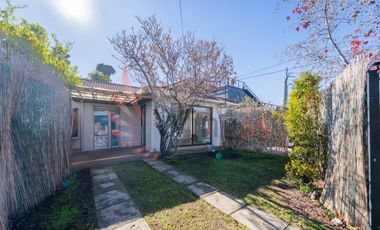 Casa En Arriendo De 3 Dorm. En Vitacura