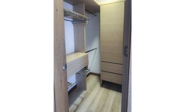 Apartamento sector Benedictinos, con espectacular terraza.