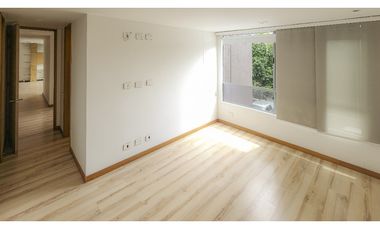 Apartamento sector Benedictinos, con espectacular terraza.