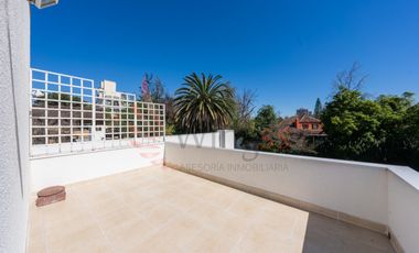 Casa en Arriendo de 6 dormitorios en Jardín Del Este