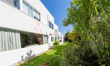 Casa en Arriendo de 6 dormitorios en Jardín Del Este