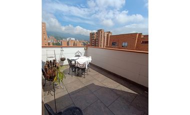 VENTA DE APARTAMENTO DUPLEX EN MEDELLIN, SECTOR LAURELES NOGAL