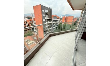 VENTA DE APARTAMENTO DUPLEX EN MEDELLIN, SECTOR LAURELES NOGAL