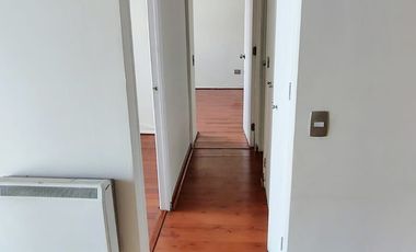 Departamento en venta de 2 dormitorios c/ estacionamiento en Parque Almagro