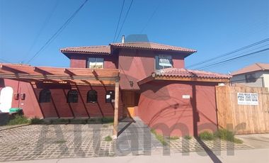 Casa en Arriendo en Villa Saint Moritz
