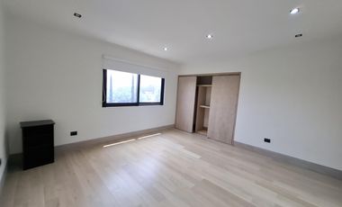 CASA EN VENTA SAN PEDRO GARZA GARCIA REMODELADA