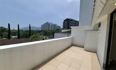 CASA EN VENTA SAN PEDRO GARZA GARCIA REMODELADA