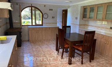 Espectacular casa en parcela con 3 construcciones