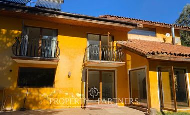 Espectacular casa en parcela con 3 construcciones