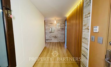 Se vende moderno e impecable departamento en exclusivo Edificio Montblanc
