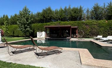 Parcela Agro Residencial con Dos Viviendas en Condominio Santa Elena – Ideal para Familias o Inversión!