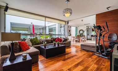 Residencia Exclusiva en Venta en El Campanario