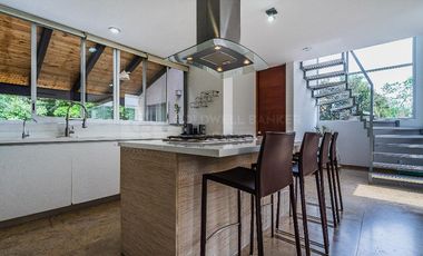 Residencia Exclusiva en Venta en El Campanario