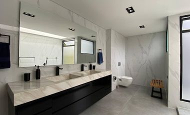 ARRIENDO de CASAS en MedellÃ­n