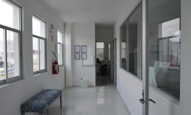 OPORTUNIDAD DE INVERSIÓN. Consultorio Médico en venta. Centro Médico Omega SJR