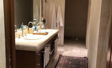 SE VENDE INCREIBLE CASA EN HACIENDA DE SANTA FE LA LOMA