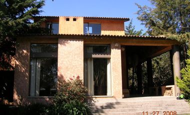 SE VENDE INCREIBLE CASA EN HACIENDA DE SANTA FE LA LOMA
