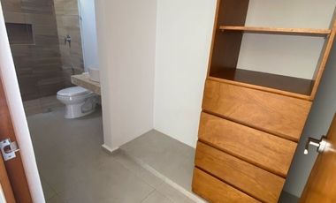 CASA VENTA MERIDA UNA PLANTA CON ALBERCA EN PRIVADA CON AMENIDADES ZONA COUNTRY