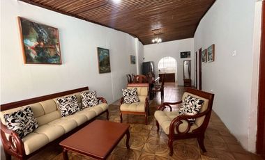 En Venta Casa Mutualista Benalcázar Santo Domingo
