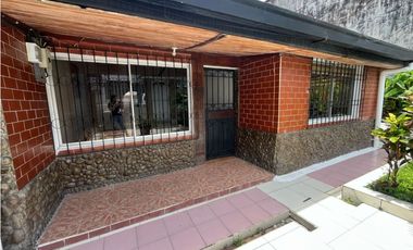 En Venta Casa Mutualista Benalcázar Santo Domingo