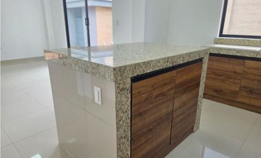 VENTA CASA NUEVA CON PISCINA EN PLAZA ASTURIAS SANTO DOMINGO