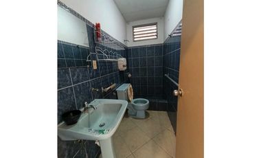 Casa en Alquiler - Kennedy Vieja | Uso de Suelo Comercial