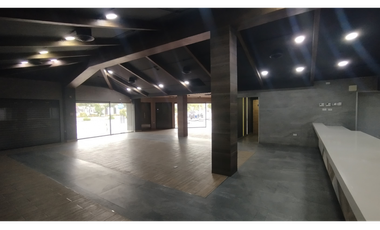 La Alborada, Local Comercial en Renta, 240m2 Corredor Comercial
