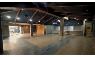 La Alborada, Local Comercial en Renta, 240m2 Corredor Comercial