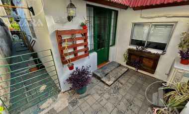 PH al fondo de 3 ambientes con jardín a pocas cuadras de Estación de FF.CC. Belgrano Norte