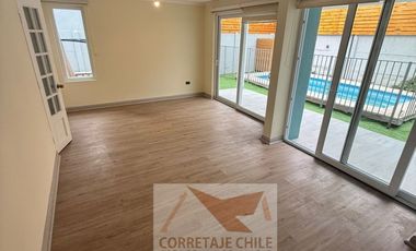VENTA CASA CON PISCINA CIUDAD DE LOS VALLES CONDOMINIO 4H Y3B 2E