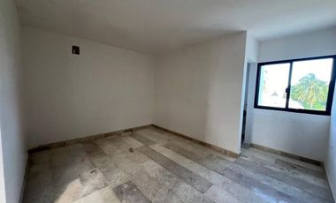 En Venta, Townhouse de 2 Recámaras, alberca a 80 metros de la playa en Chicxulub