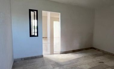 En Venta, Townhouse de 2 Recámaras, alberca a 80 metros de la playa en Chicxulub