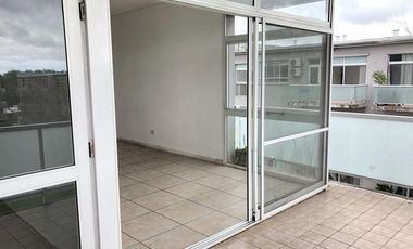 Departamento · 93 m² · 4 Ambientes · 1 Cochera