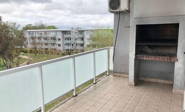 Departamento · 93 m² · 4 Ambientes · 1 Cochera