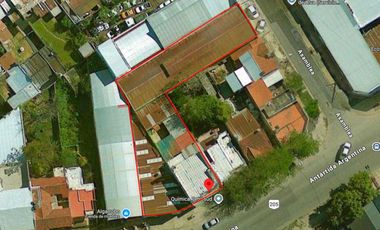Deposito con salida a los calles - 1034 m2