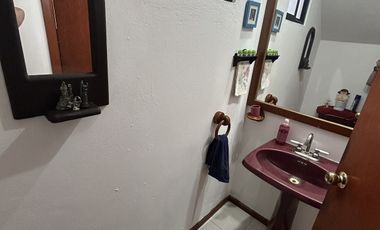 Casa en venta en condominio en Lomas Estrella, CDMX.
