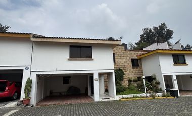 Casa en venta en condominio en Lomas Estrella, CDMX.