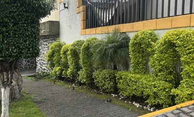 Casa en venta en condominio en Lomas Estrella, CDMX.