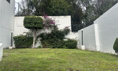 Casa en venta en condominio en Lomas Estrella, CDMX.