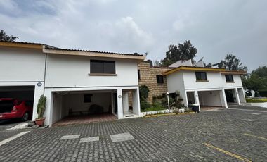 Casa en venta en condominio en Lomas Estrella, CDMX.