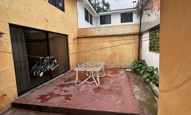 Casa en venta en condominio en Lomas Estrella, CDMX.