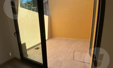 Dúplex en alquiler - Canning, A. de Toledo al 4600