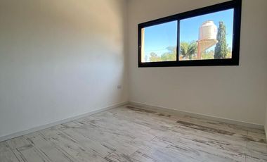 Dúplex en alquiler - Canning, A. de Toledo al 4600