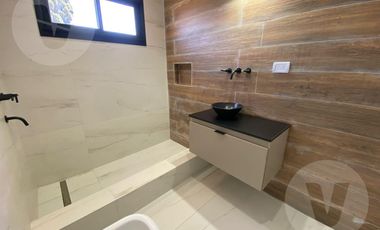 Dúplex en alquiler - Canning, A. de Toledo al 4600