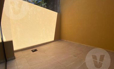 Dúplex en alquiler - Canning, A. de Toledo al 4600