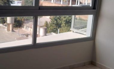 Alquiler Dpto 2 dormitorios con balcón - Av Patria 10000