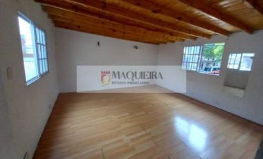 ALQUILER DPTO TIPO CASA EN DOS PLANTAS-4AMB- CON TERRAZA-2BAÑOS-BOULOGNE