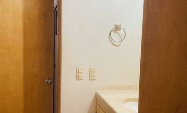 RENTA CASA EN CONDOMINIO EN AMORES , DEL VALLE NORTE