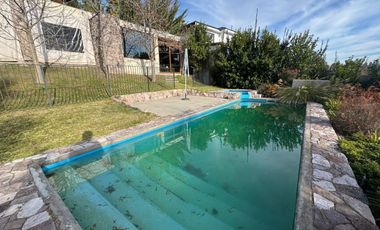 Hermosa Casa Condominio Alto Nogales , Machalí