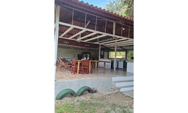 CASA DE PLAYA A LA VENTA EN COSTA ESMERALDA